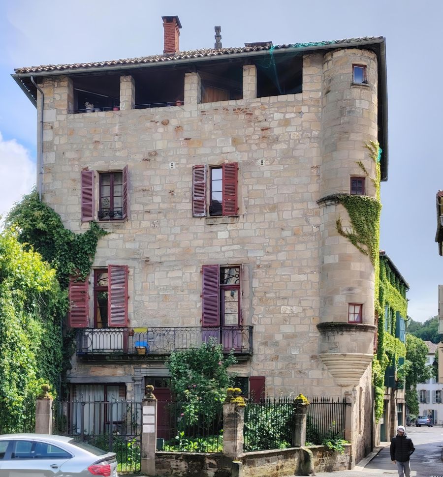 19--figeac--hotel-de-galiot-de-genouillac.jpg